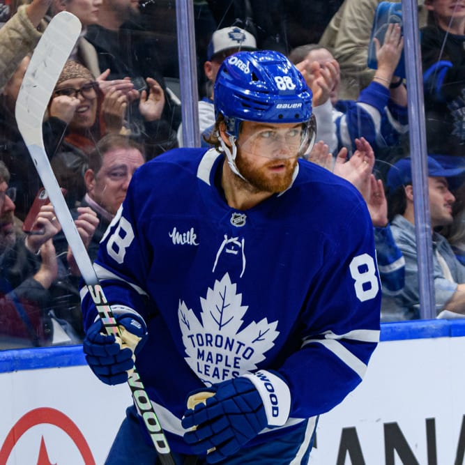 NHL DFS Picks: DraftKings Top Plays and Strategy for Tuesday, November 18