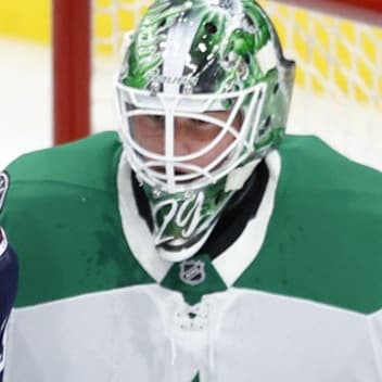 NHL DFS: DraftKings Plays and Strategy for Saturday, November 22