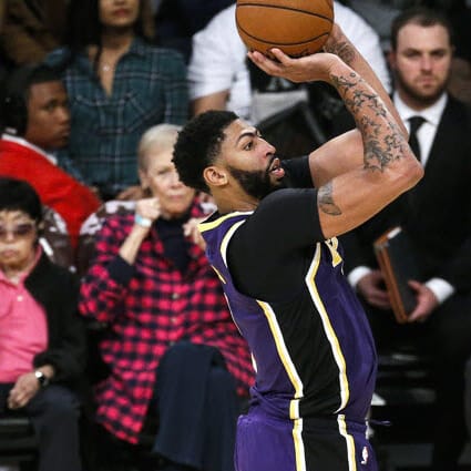 NBA Observations: Steph is Unstoppable, LaMelo's Return, Injury Updates and More