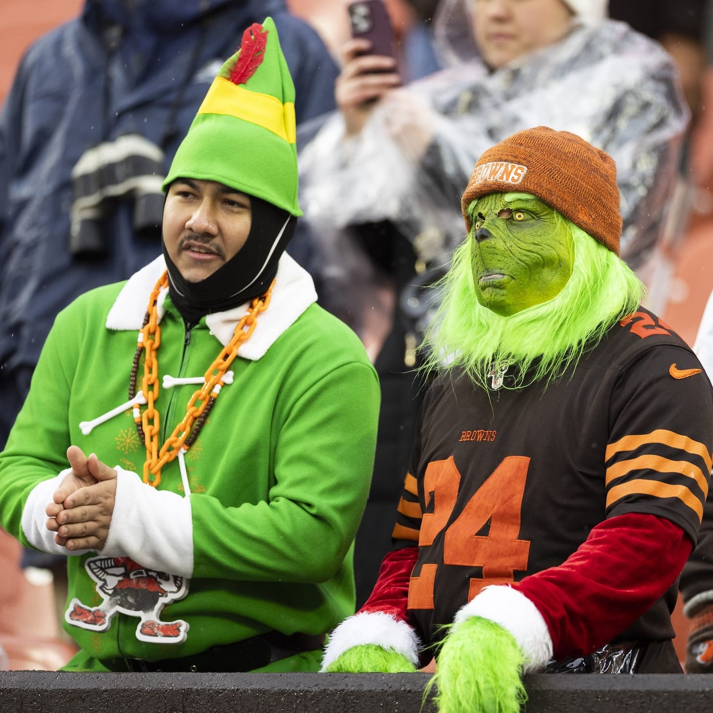 Christmas Fantasy Football Cheat Sheet: Ranking Players, Movies & More