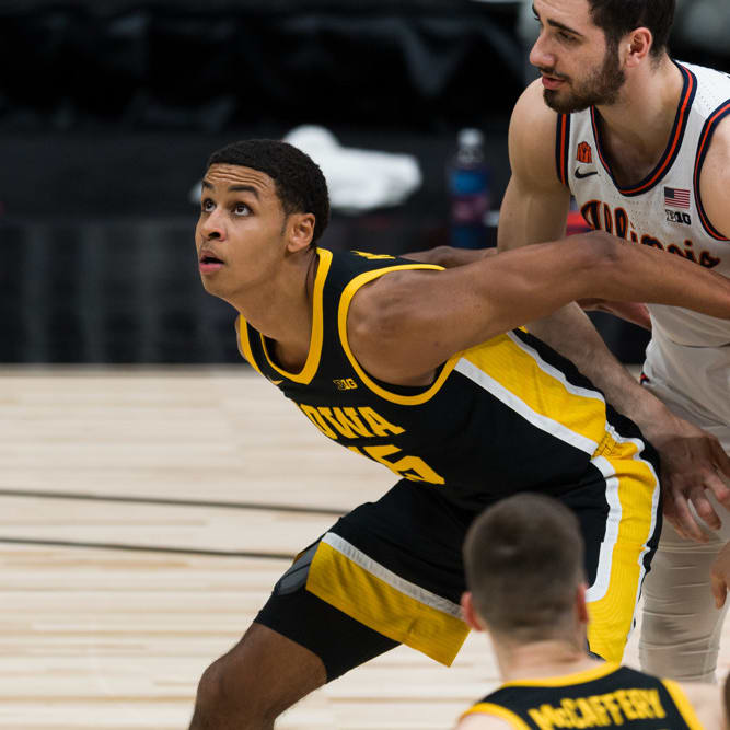 DFS College Basketball: Friday Preview