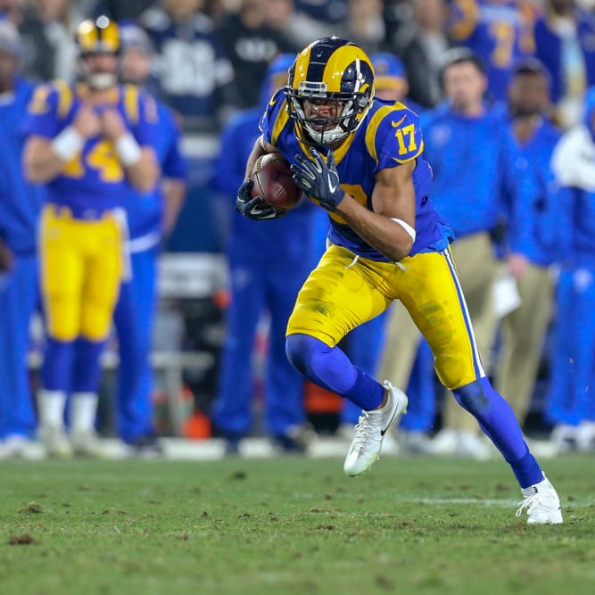 Exploiting the Matchups: Week 15 Start/Sit
