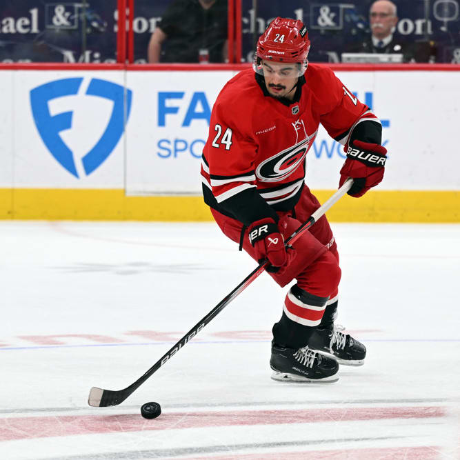NHL DFS Picks: DraftKings Top Plays and Strategy for Thursday's Playoff Games