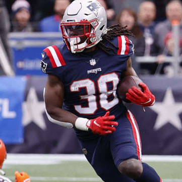 Week 3 NFL DFS: 10 Players Under 10 Percent