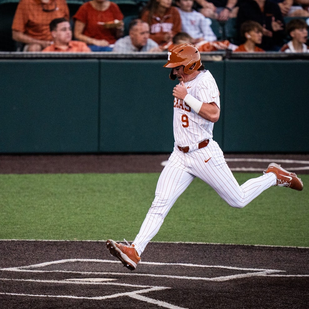 College Baseball Picks Today: Georgia vs Texas