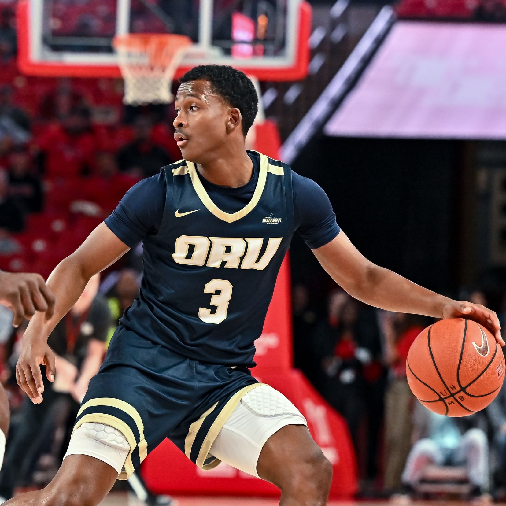 College Hoops Barometer: Risers & Fallers