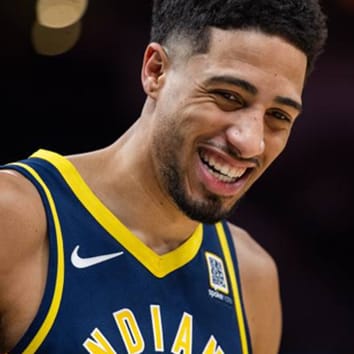 NBA DFS Picks: FanDuel Top Plays and Strategy for Thursday's Playoff Game