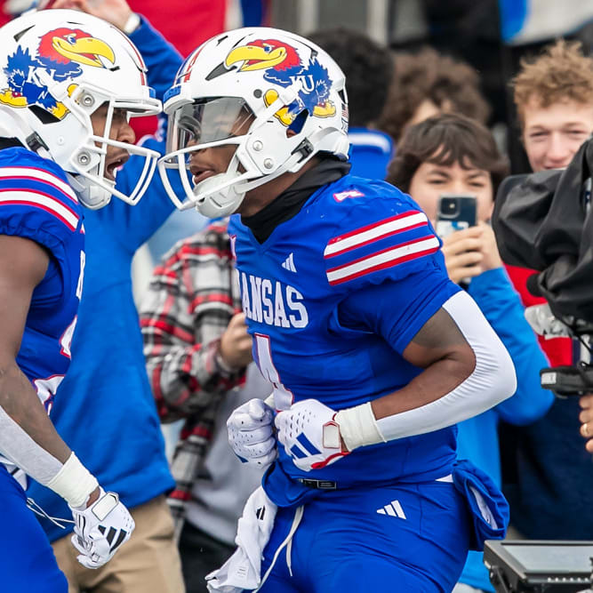 Guaranteed Rate Bowl: Odds, Picks & Predictions
