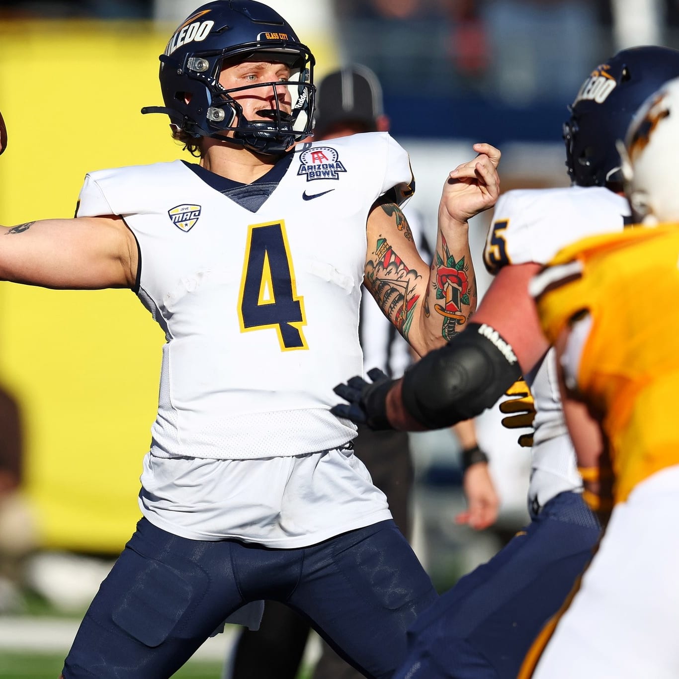 College Football DFS: Tuesday MACtion Slate on DraftKings and FanDuel for Week 12