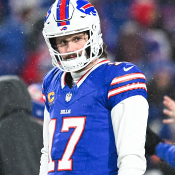 DFS Sunday Night Football Breakdown: Bills vs. Patriots