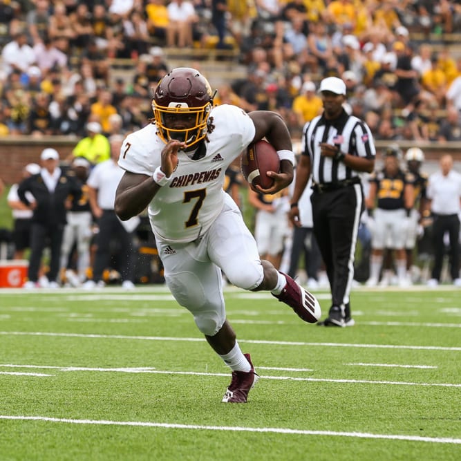 DraftKings College Football: Rivalry Week Friday Slate