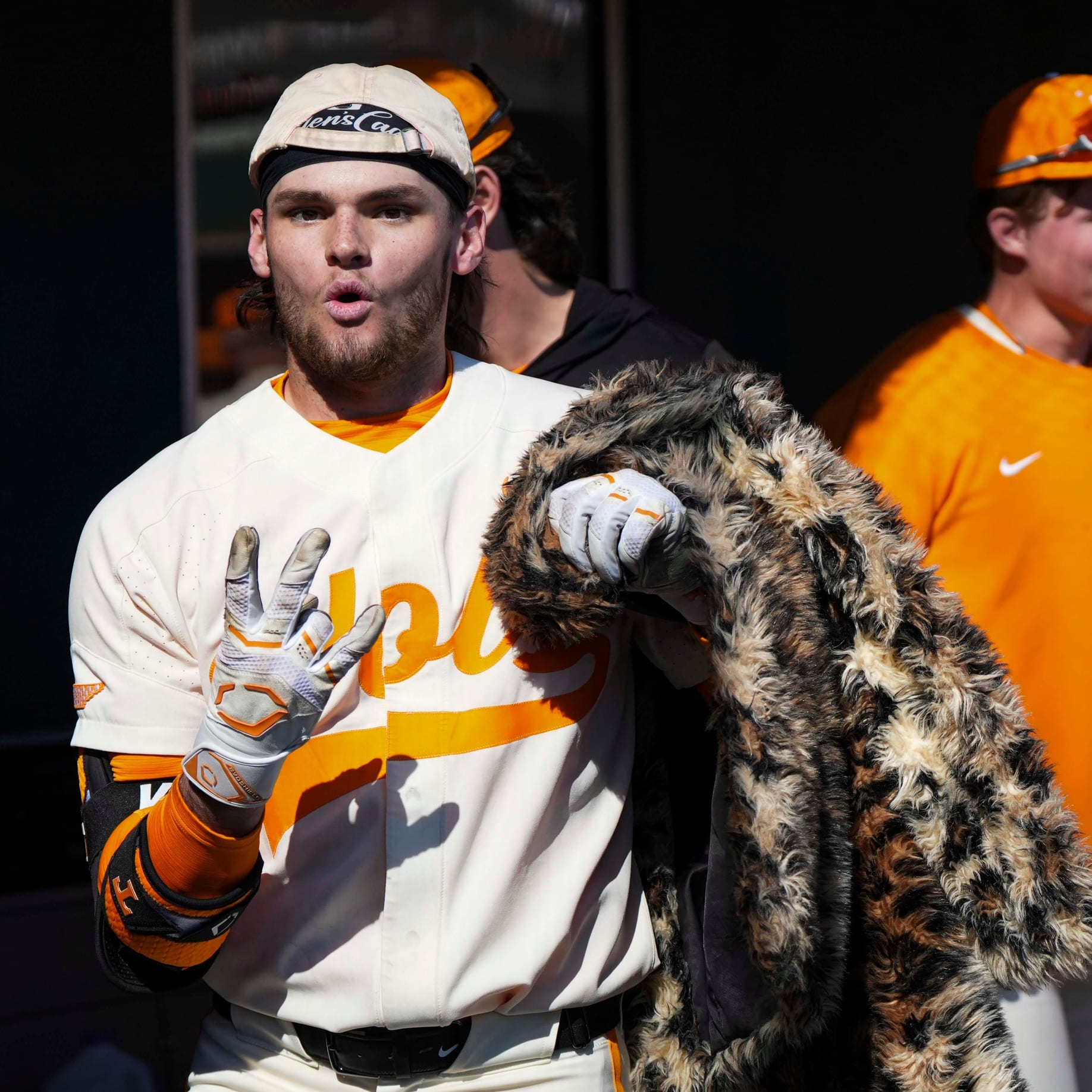 College Baseball Betting Trends: College World Series & Golden Spikes