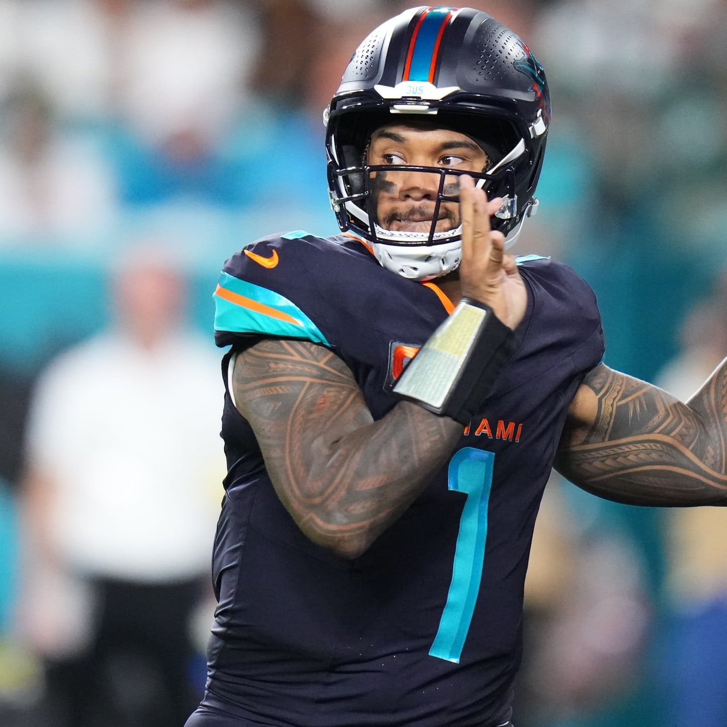 NFL Pick'Em Today: PrizePicks Plays for Week 15 - Monday Night Football