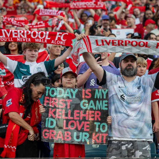 Premier League Preview: Liverpool  vs. Manchester United Predictions, Odds, Notes