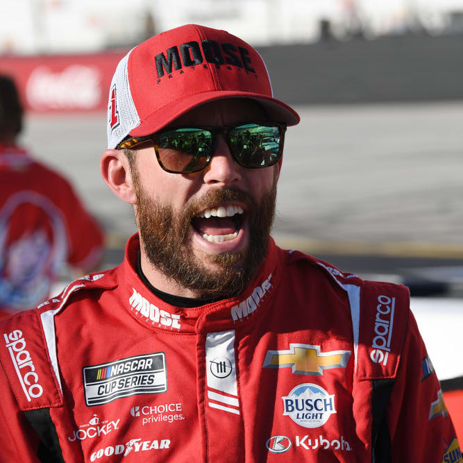 Hollywood Casino 400 Preview: Playoffs Intensify