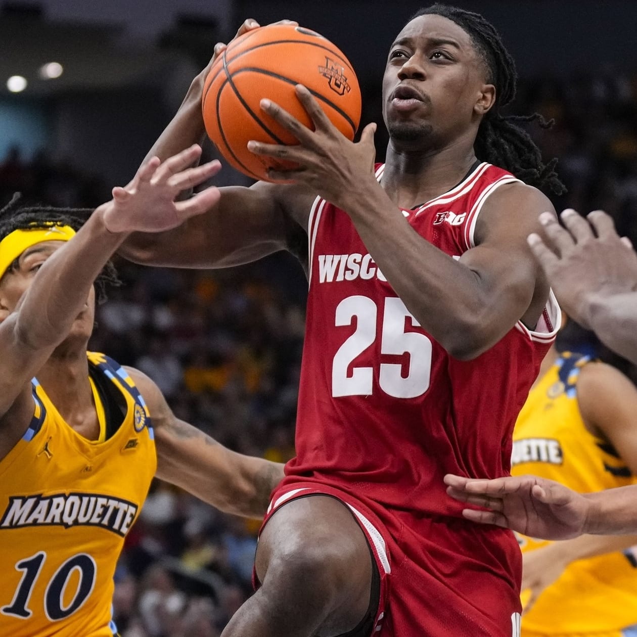 College Basketball Preseason Top-25: No. 25 Wisconsin Badgers