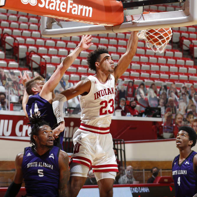 DFS College Basketball: Sunday Preview