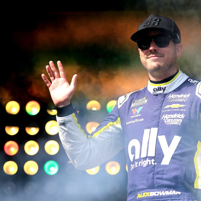 Hollywood Casino 400 Preview: Chase Intensifies