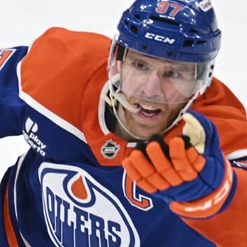 VSiN: AJ's Best Bets for Monday's Playoff Games
