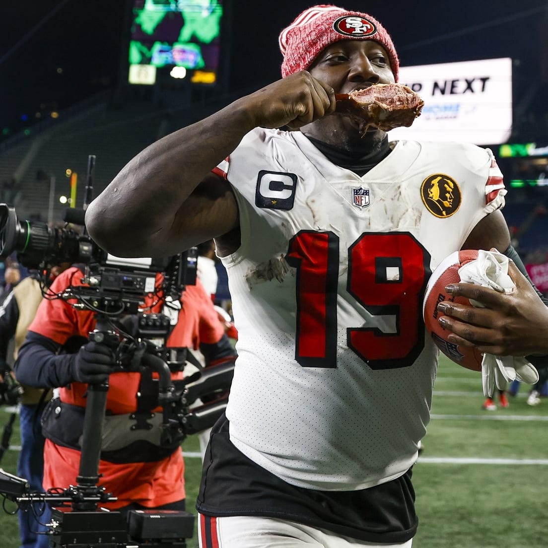 RotoWire Joke Strap League Weeks 11 and 12 Recap: Turkey, Trash Talk and Tackles!