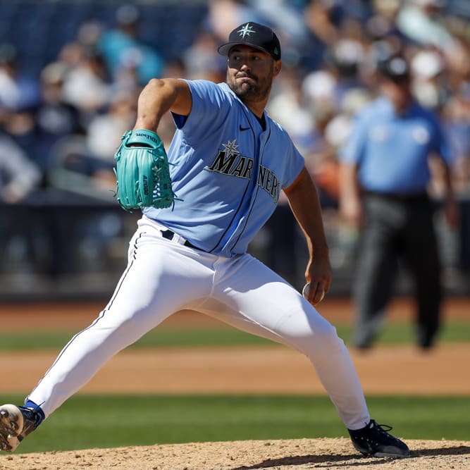 Weekly Pitcher Rankings: Ray Bringing the Heat