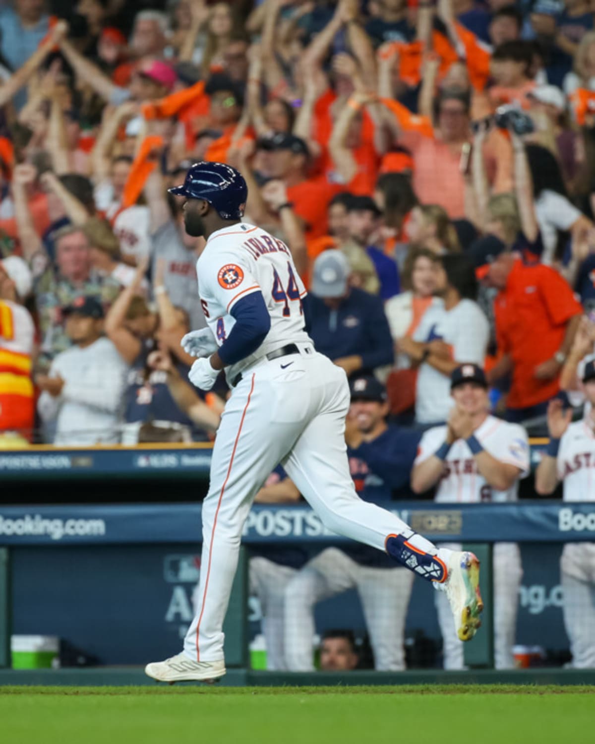 Houston Astros projected lineup: Batting order, starting pitcher rotation  for 2022 MLB season - DraftKings Network