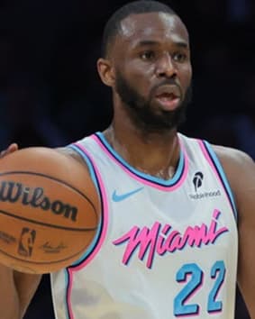 NBA DFS Picks: DraftKings Plays and Strategy for Saturday, January 24