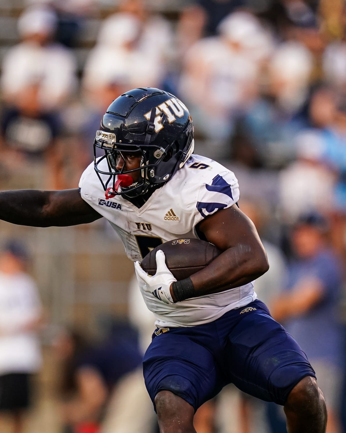 College Football DFS: Draftkings and Fanduel Picks Strategy for Friday, December 26