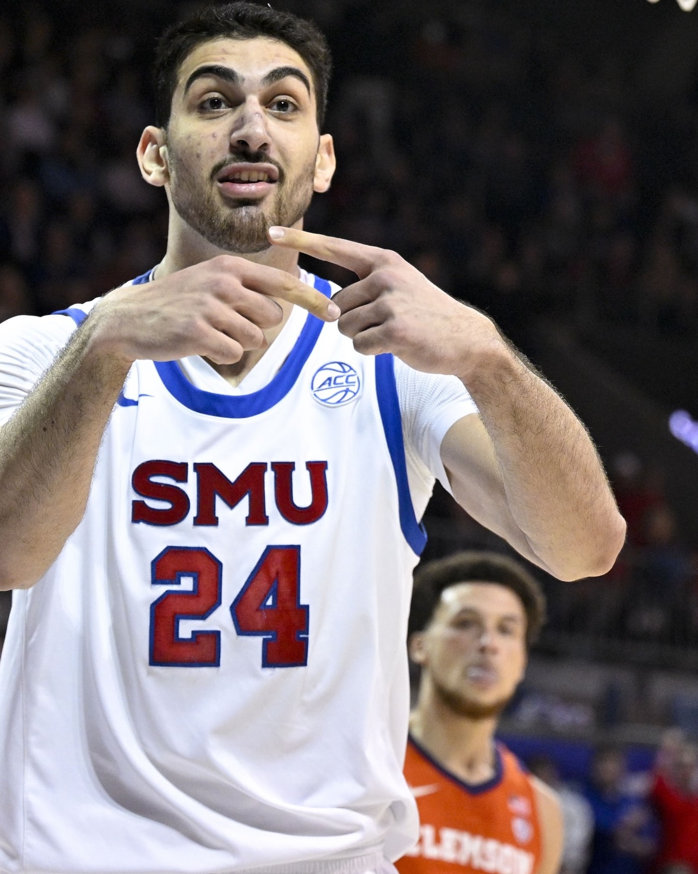 College Basketball DFS: Saturday, November 15 Picks & Predictions