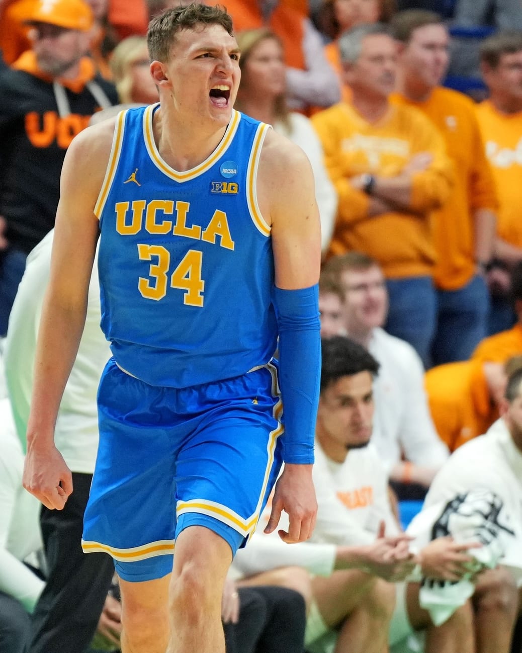 College Basketball DFS: Tuesday, December 23 Picks & Predictions