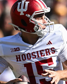 DraftKings College Football DFS Plays and Strategy for New Year's Day