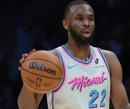 NBA DFS Picks: DraftKings Plays and Strategy for Saturday, January 24