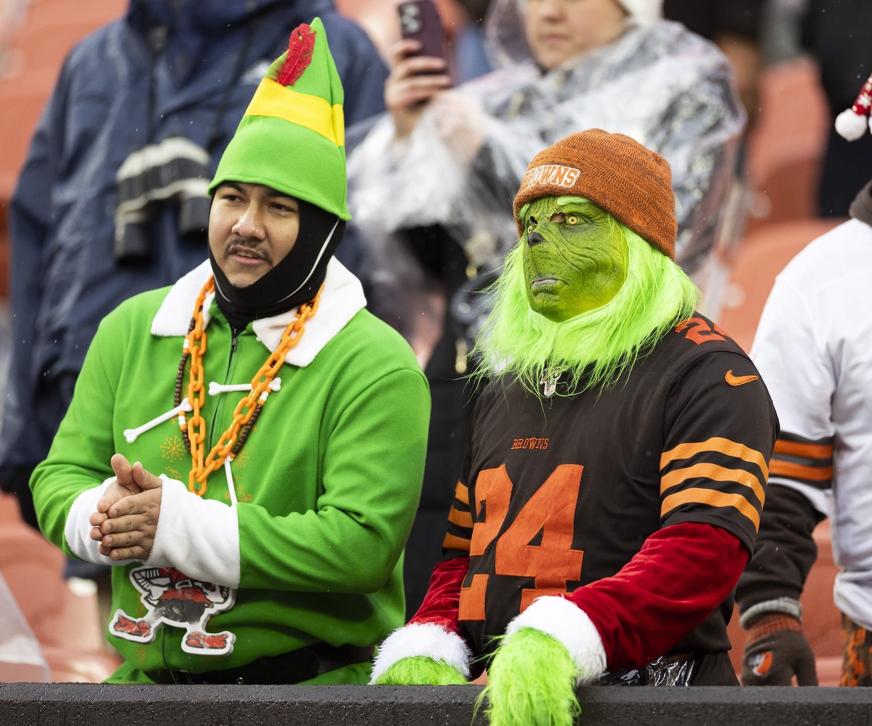 Christmas Fantasy Football Cheat Sheet: Ranking Players, Movies & More