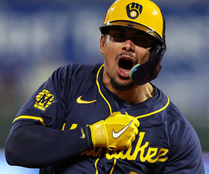 MLB DFS: DraftKings Plays and Strategy for Sunday, September 22