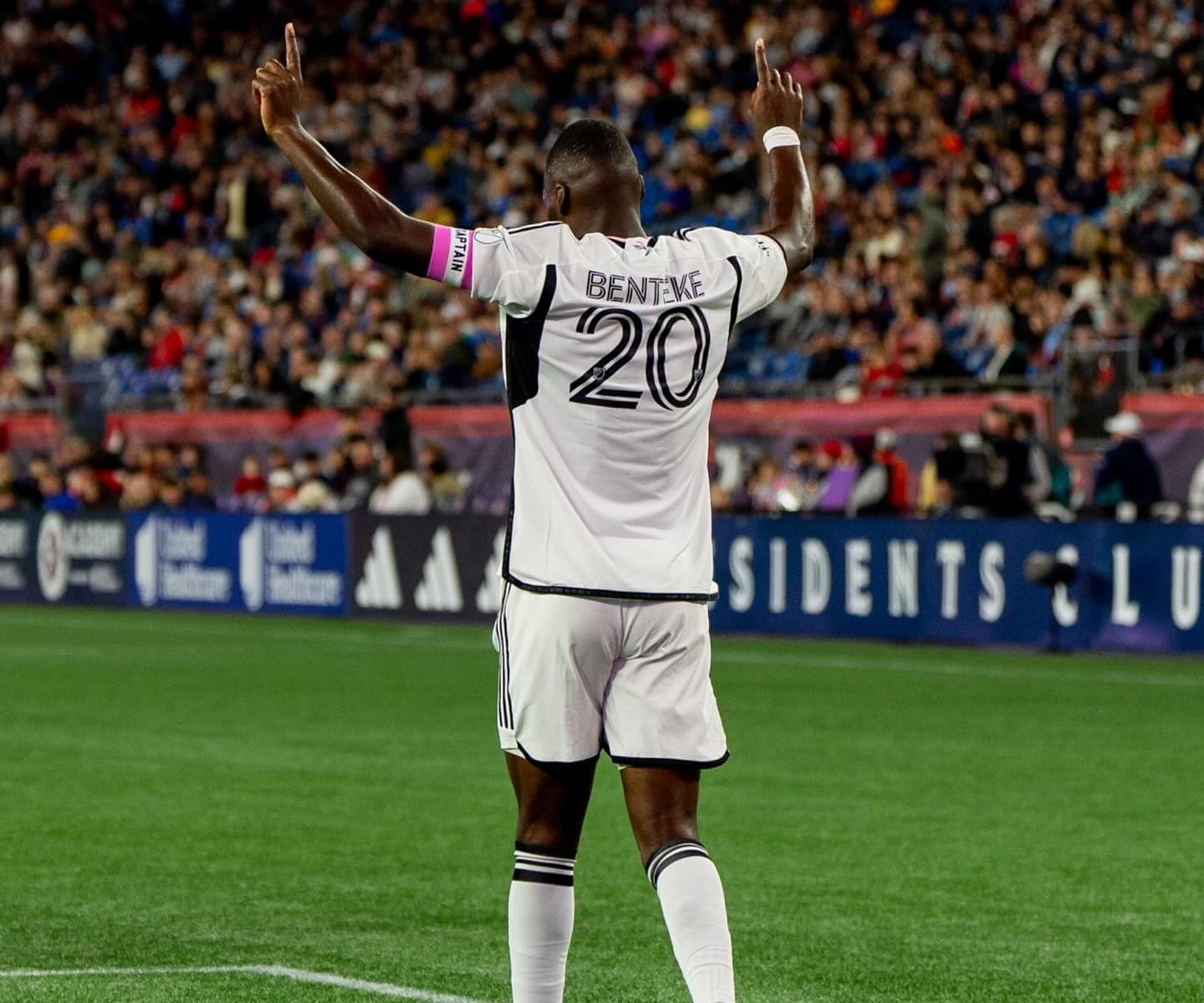 Sorare Deke's Diamonds for MLS Week 1: Benteke Ready For More
