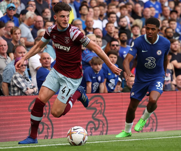 DraftKings DFS Soccer: Saturday EPL Picks for Feb. 25