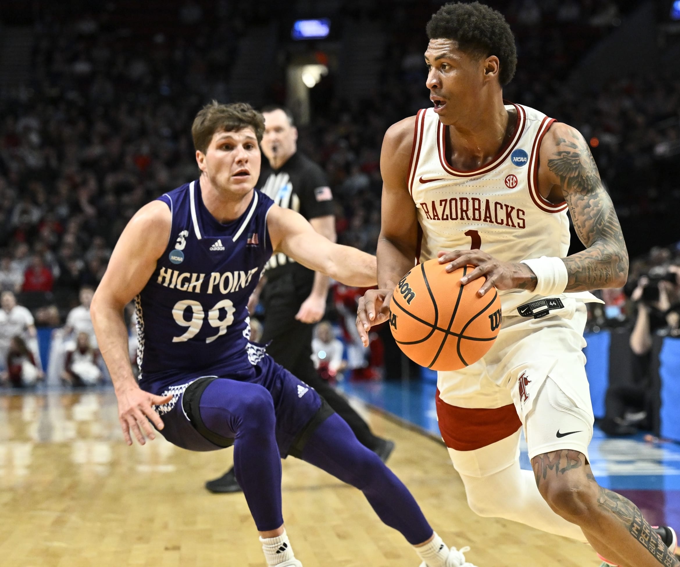 College Basketball DFS: Picks & Preview for Thursday's NCAA Tournament Sweet 16