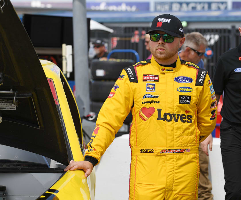 NASCAR DFS Trucks:  Zip Buy Now, Pay Later 200
