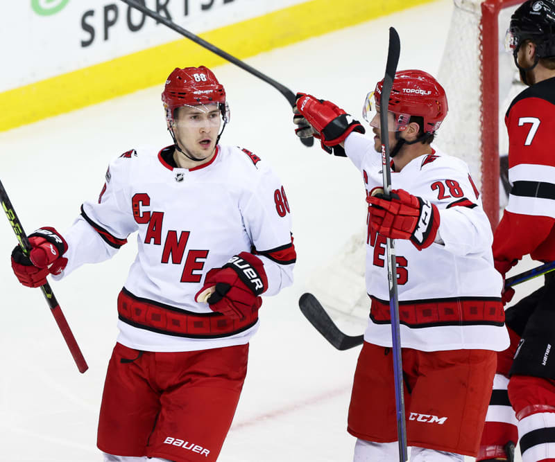 Best NHL Bets for Lightning at Hurricanes, November 24