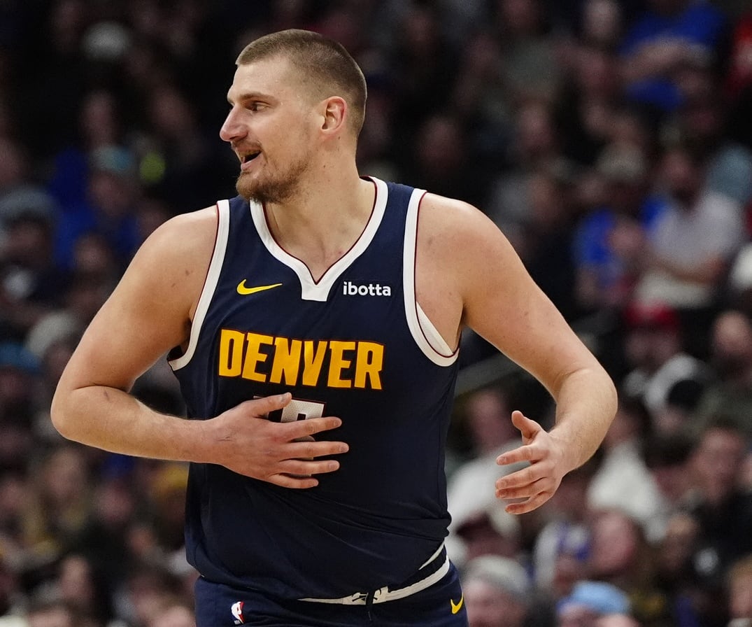 NBA DFS Picks: DraftKings Plays and Strategy for Friday, April 11