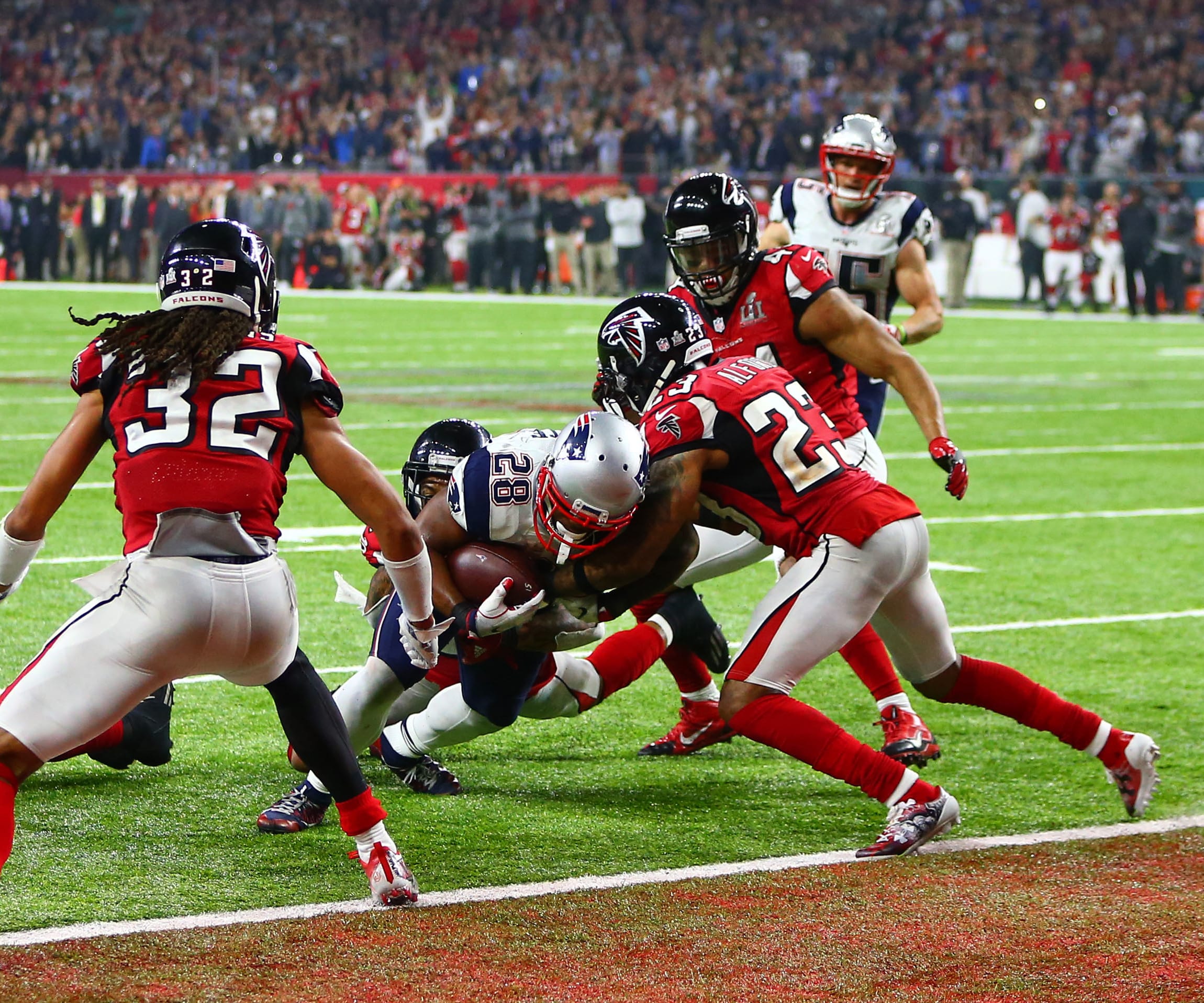 New England Patriots' Most Defining Moment of Past Decade: 'Brady Has His Fifth'