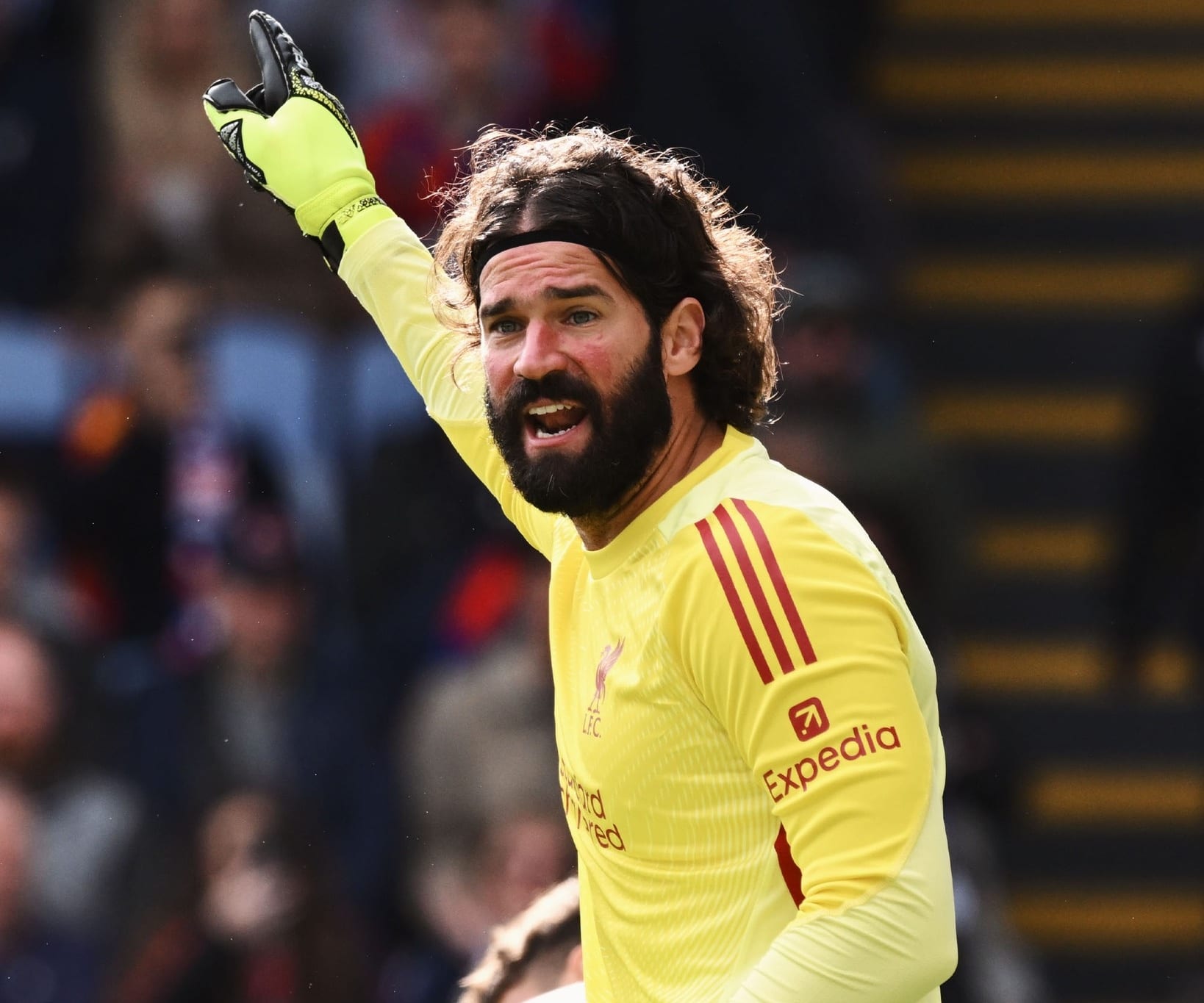 FPL GW7: Best Replacements for Alisson, Livramento, Dewsbury-Hall & Ekitike