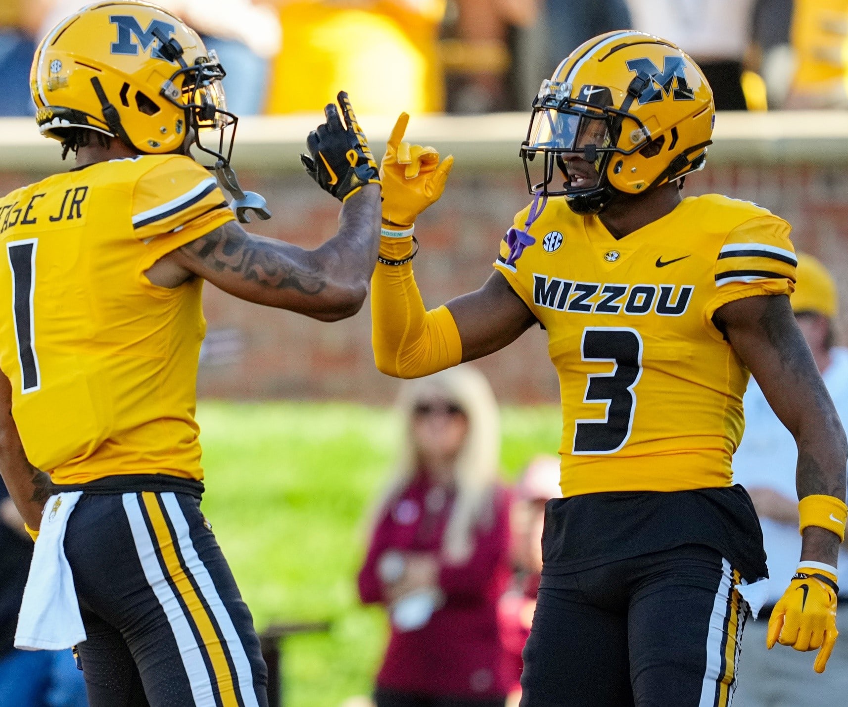College Football Picks Week 6: Three Upsets and One Player to Pop