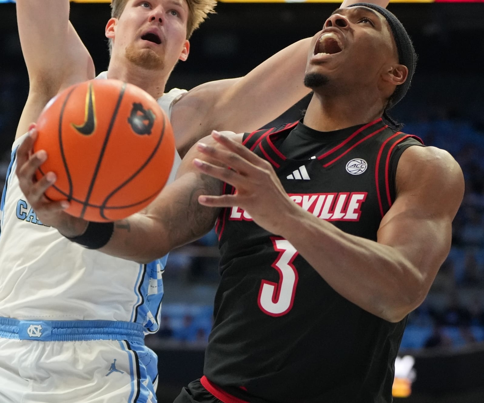 College Hoops Barometer: Pros & Conwell