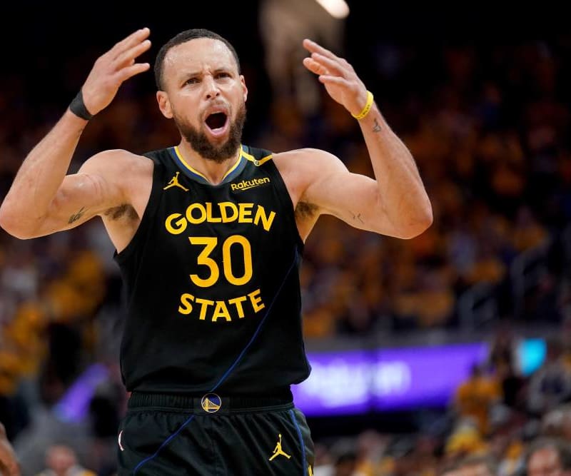 Fantasy Basketball Draft Strategy by Position: Guards, Forwards & Centers