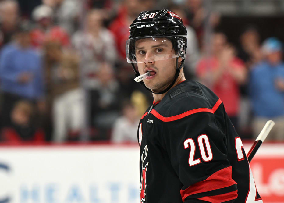 NHL DFS: DraftKings Plays and Strategy for Wednesday, March 4