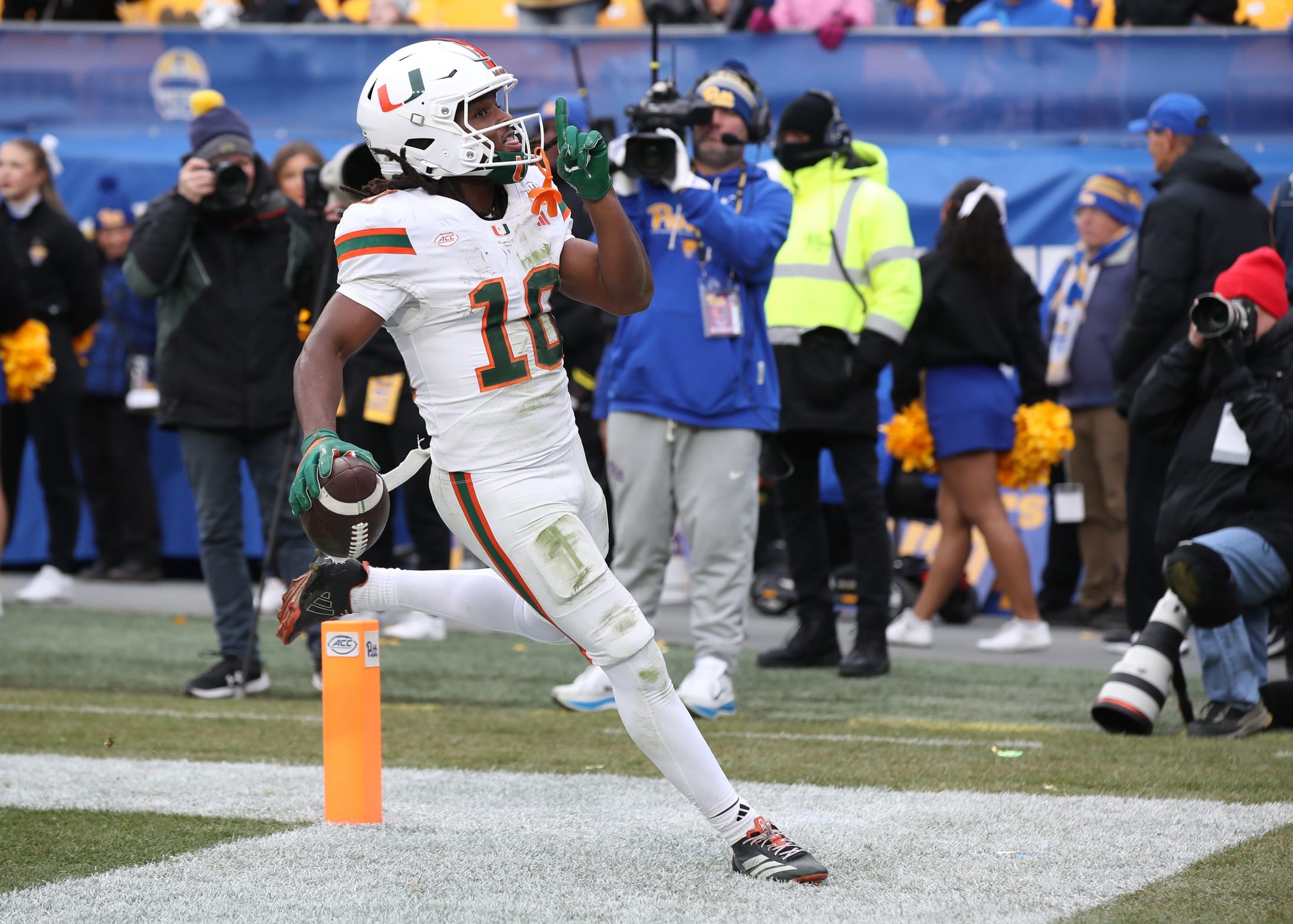 College Football DFS Picks: DraftKings CFP Saturday Slate