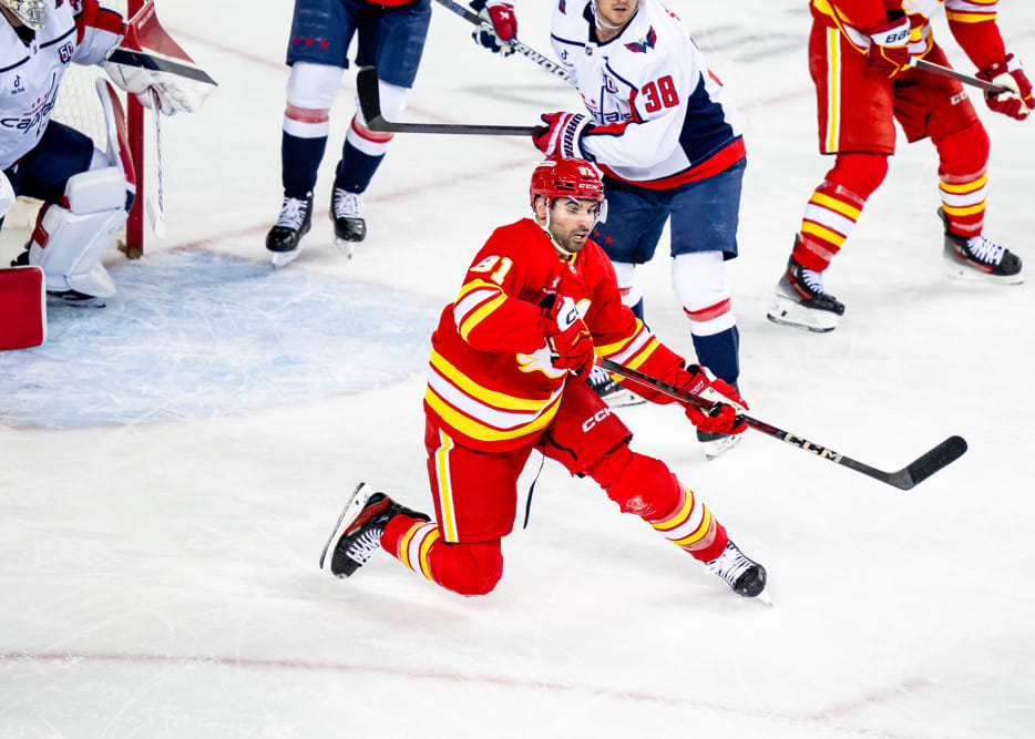 NHL DFS: DraftKings Plays and Strategy for Wednesday, December 10