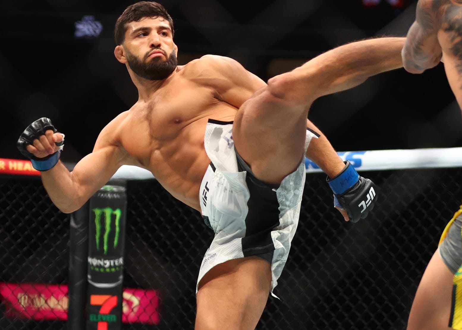 DraftKings UFC Picks: UFC Qatar DFS Preview