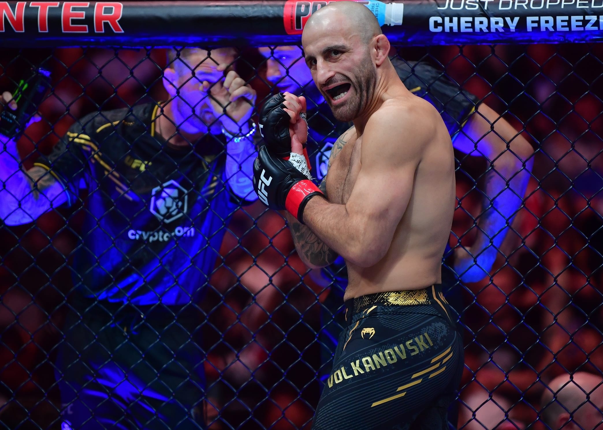 DraftKings UFC Picks: UFC 325 DFS Preview